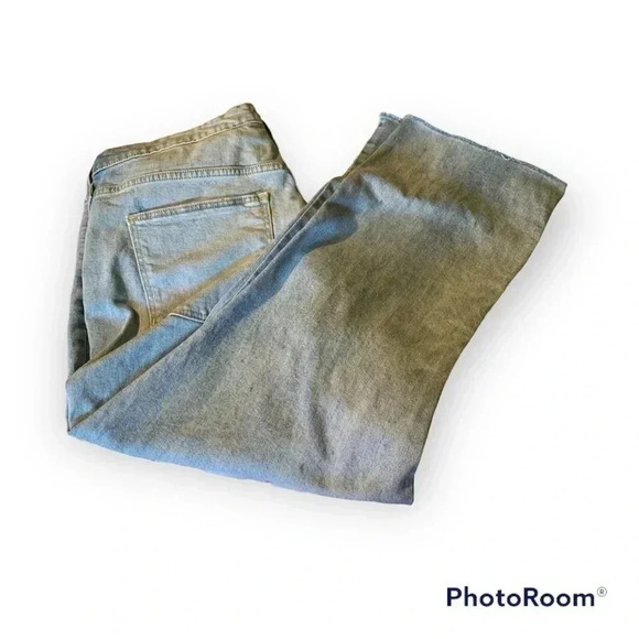 Universal Thread Denim - Universal Thread Womens light Blue Jeans Size 18/34 regular